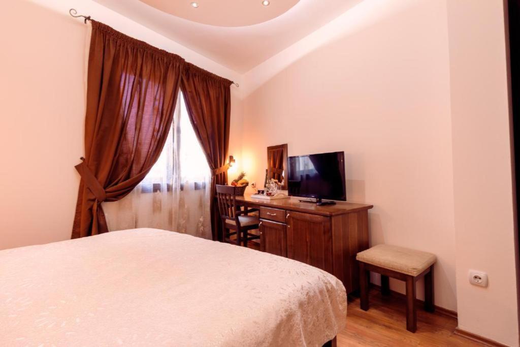 Downtown Rooms Ni Kültér fotó