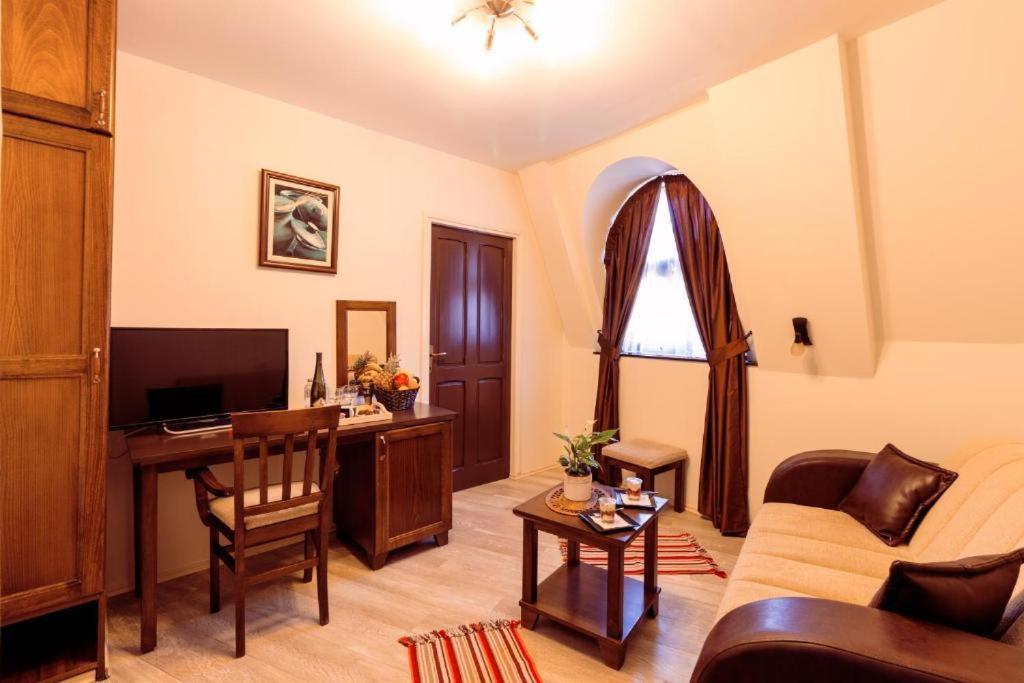 Downtown Rooms Ni Kültér fotó