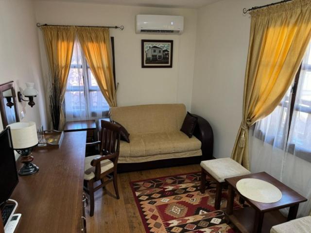 Downtown Rooms Ni Kültér fotó